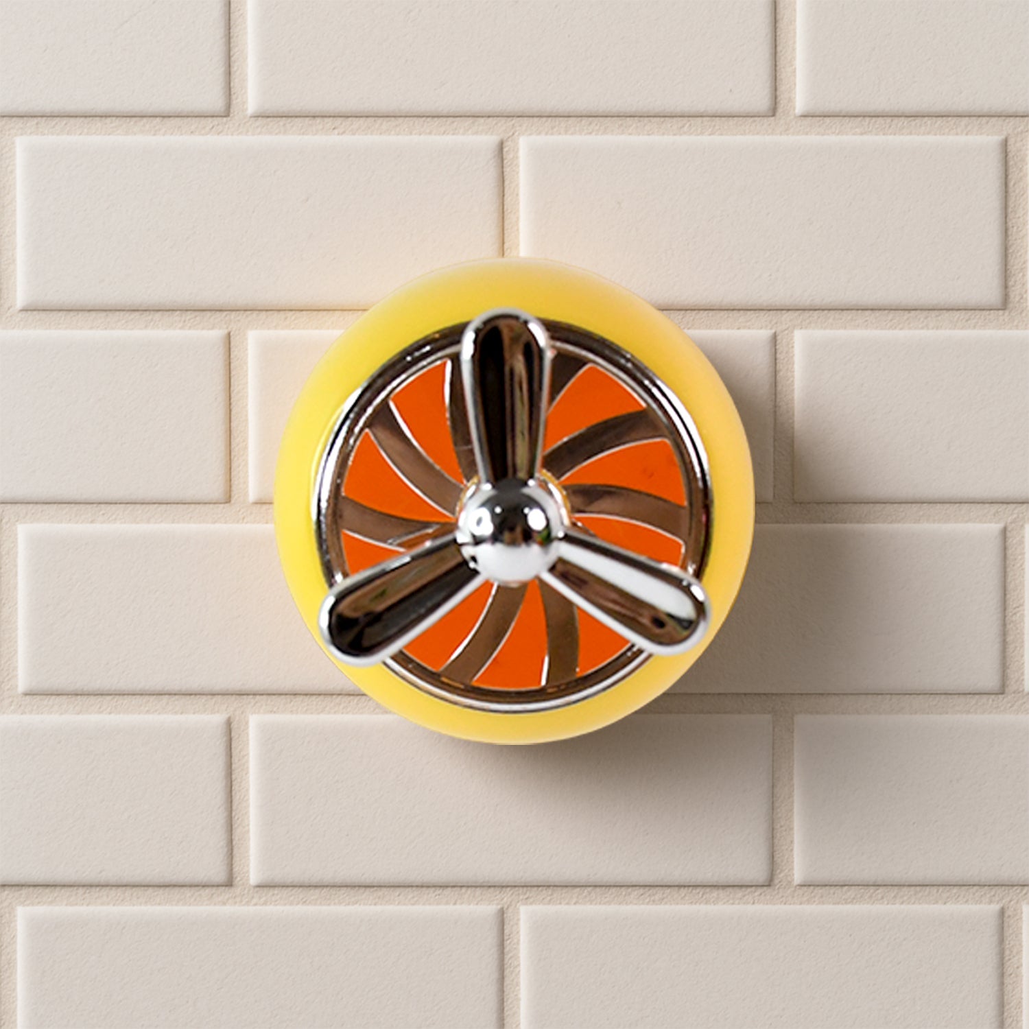 Stylish Mini Propeller Shape Car Dashboard Air Freshener, Also Hook (1 Pc)